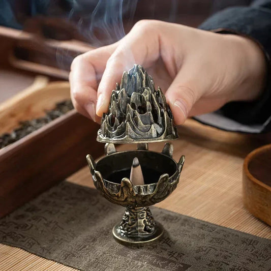 Vertical Mini Alloy Incense Burner โ Hollow Portable Holder for Aromatherapy & Desk Decor